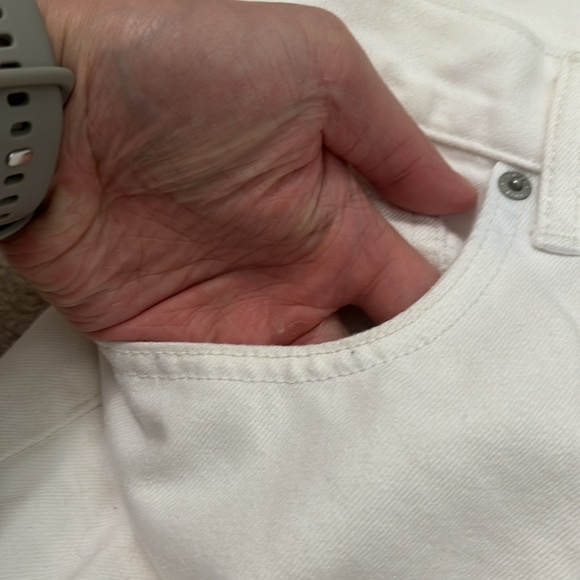 Uniqlo white denim shorts - Picture 3 of 5